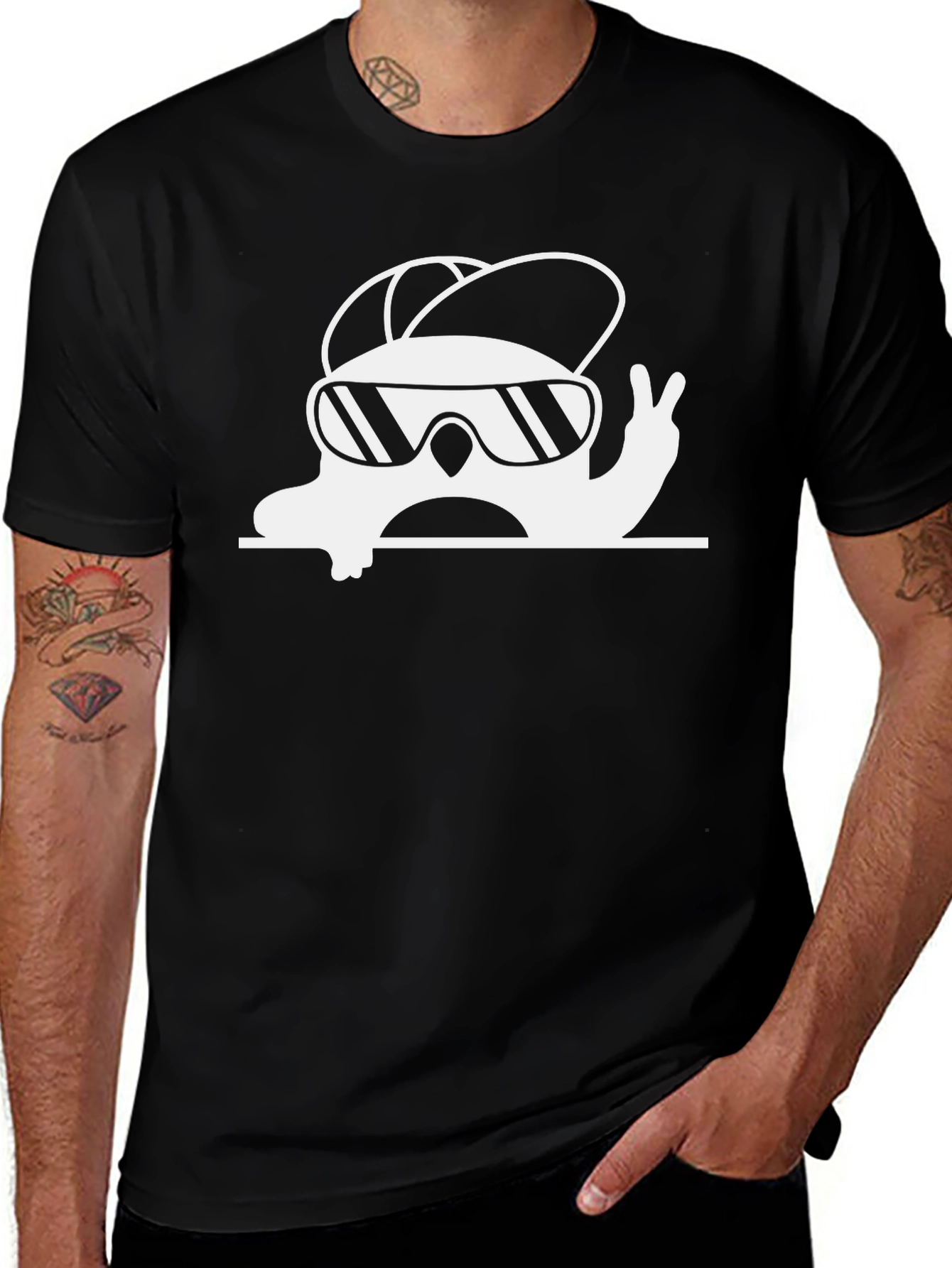 Cool Snail Graphic Tee - Black