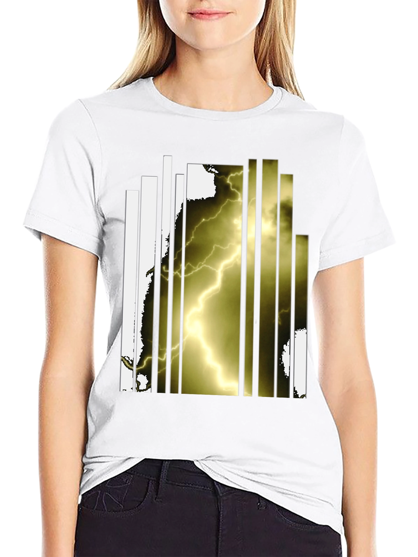 Lightning Graphic Black T-Shirt - Modern Design