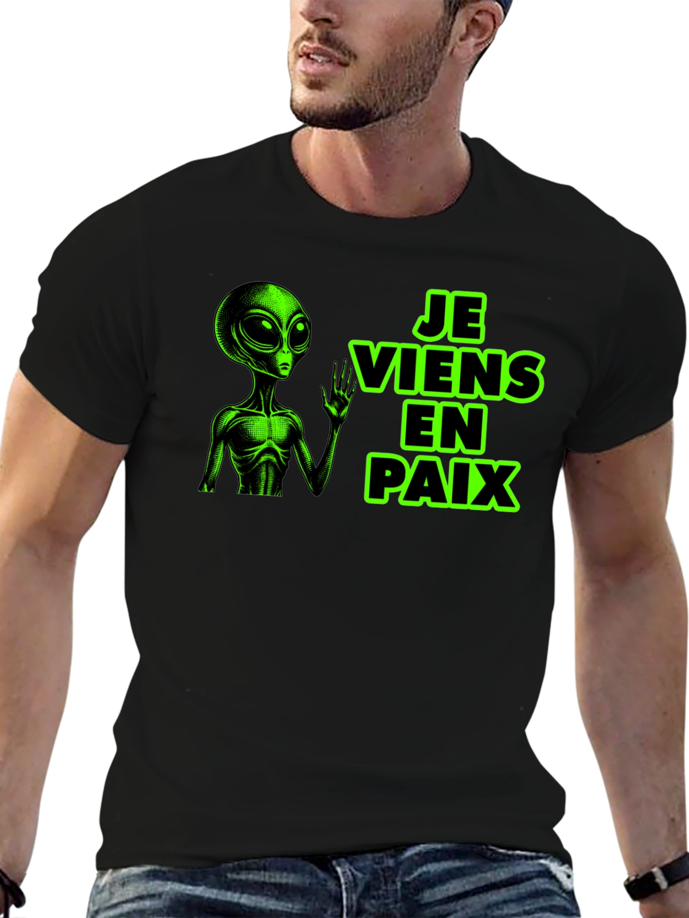 Je Viens En Paix Alien Graphic Tee